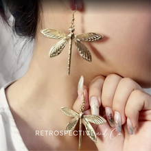 Load image into Gallery viewer, Dragon fly drop earrings [gold]
