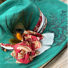 Load image into Gallery viewer, Suedette Stetson [Emerald]
