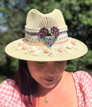 Load image into Gallery viewer, Sacred Heart Panama Hat [cream]
