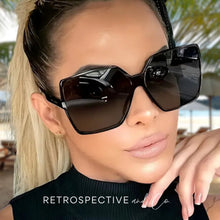 Load image into Gallery viewer, Kally Oversized Classic Square Sunglasses [black]
