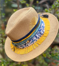 Load image into Gallery viewer, Summer in Cypres Panama Hat [biscuit]
