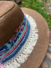 Load image into Gallery viewer, Rosada blush flamingo Panama Hat [coffee]
