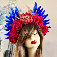 Load image into Gallery viewer, Aves Goddess feather &amp; Flora Crown

