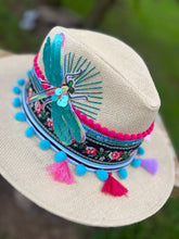 Load image into Gallery viewer, Libellula dragonfly Panama Hat [cream]
