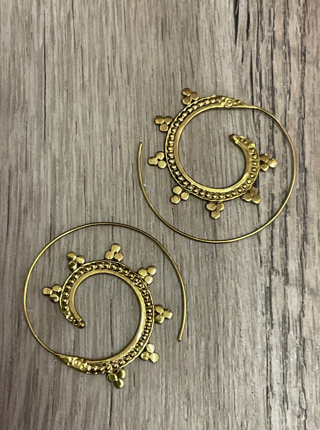 Spiral hoop earrings [brass]