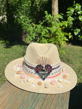 Load image into Gallery viewer, Sacred Heart Panama Hat [cream]
