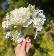 Load image into Gallery viewer, Blanca Flora Flower Crown [Large]
