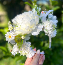 Load image into Gallery viewer, Blanca Flora Flower Crown [Large]
