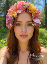 Load image into Gallery viewer, Vintage Selina Flower Crown [Large]
