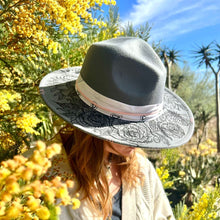 Load image into Gallery viewer, Lilly Rose Western Fedora [Grey]
