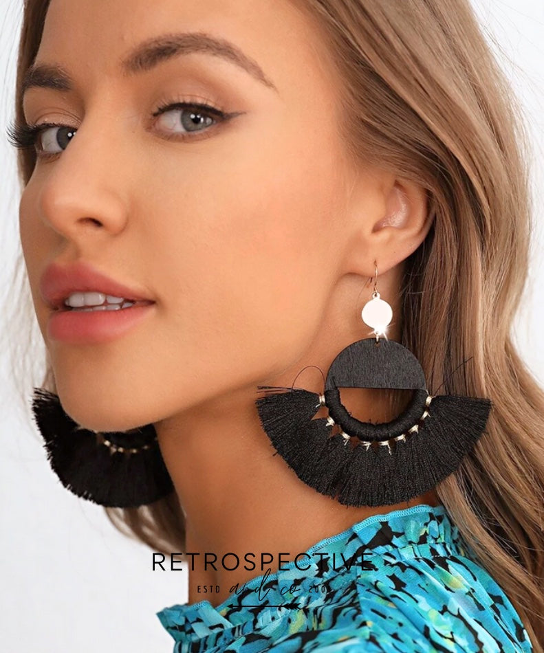 Xanthe tassel earrings [Black]