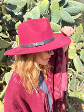 Load image into Gallery viewer, Lily and Fern Wide Brim Fedora [Wine]
