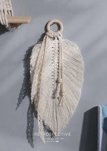 Load image into Gallery viewer, Delia Small Feather Macrame Wall Hanging [Cream]

