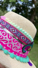 Load and play video in Gallery viewer, Coronet Hummingbird Panama Hat [cream]
