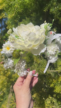 Load and play video in Gallery viewer, Blanca Flora Flower Crown [Large]
