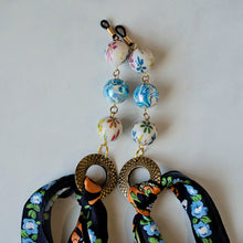 Load image into Gallery viewer, Beaded sunglasses string with scarf [Black/boho]
