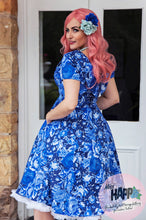 Load image into Gallery viewer, Ramblin Rose Dress: Small
