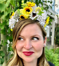 Load image into Gallery viewer, Sunflower Flower Crown
